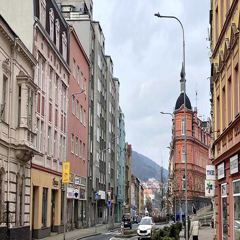 Najbolji vodič za rasvjetu skladišta: LED High Bay, linearne i pametne opcije