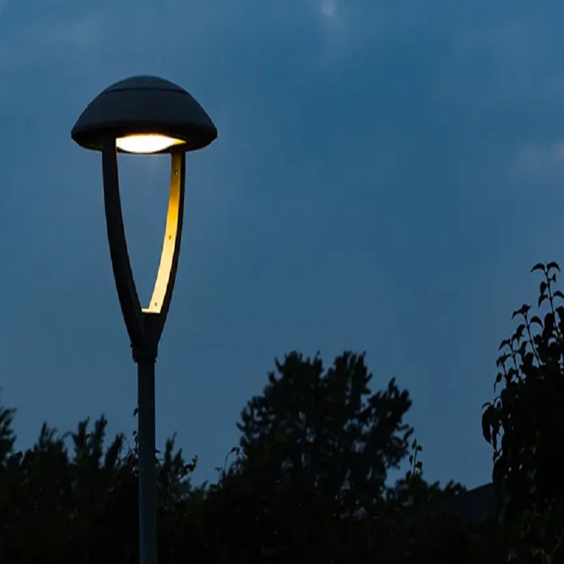 Vodič za LED svjetla za trgovine: lumeni, temperatura boja i vrste učvršćenja 2026