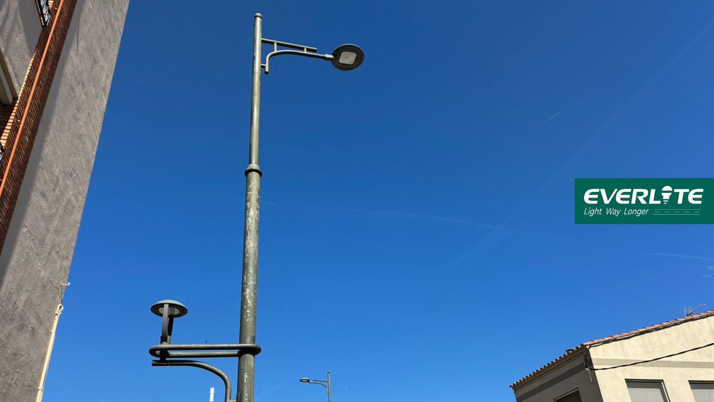 Jedan dizajn, mnogo scena – svjetlo oblikuje jedinstvene gradove
